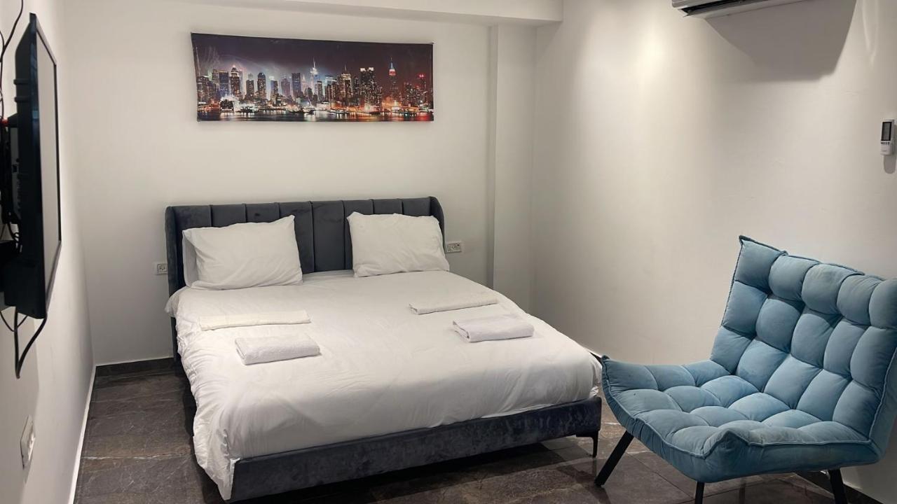 Lago Suites Hotel Йерусалим Екстериор снимка