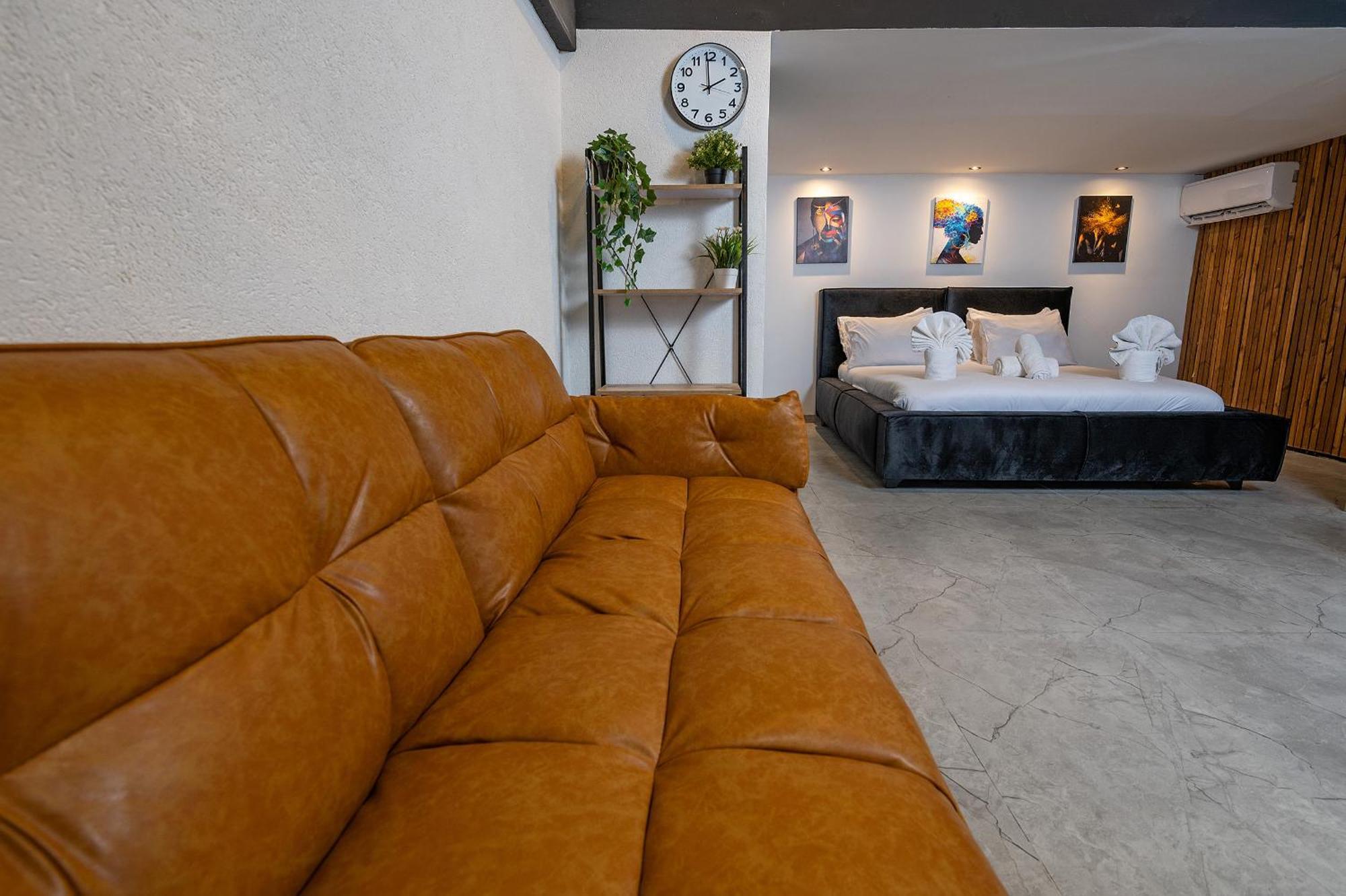 Lago Suites Hotel Йерусалим Екстериор снимка