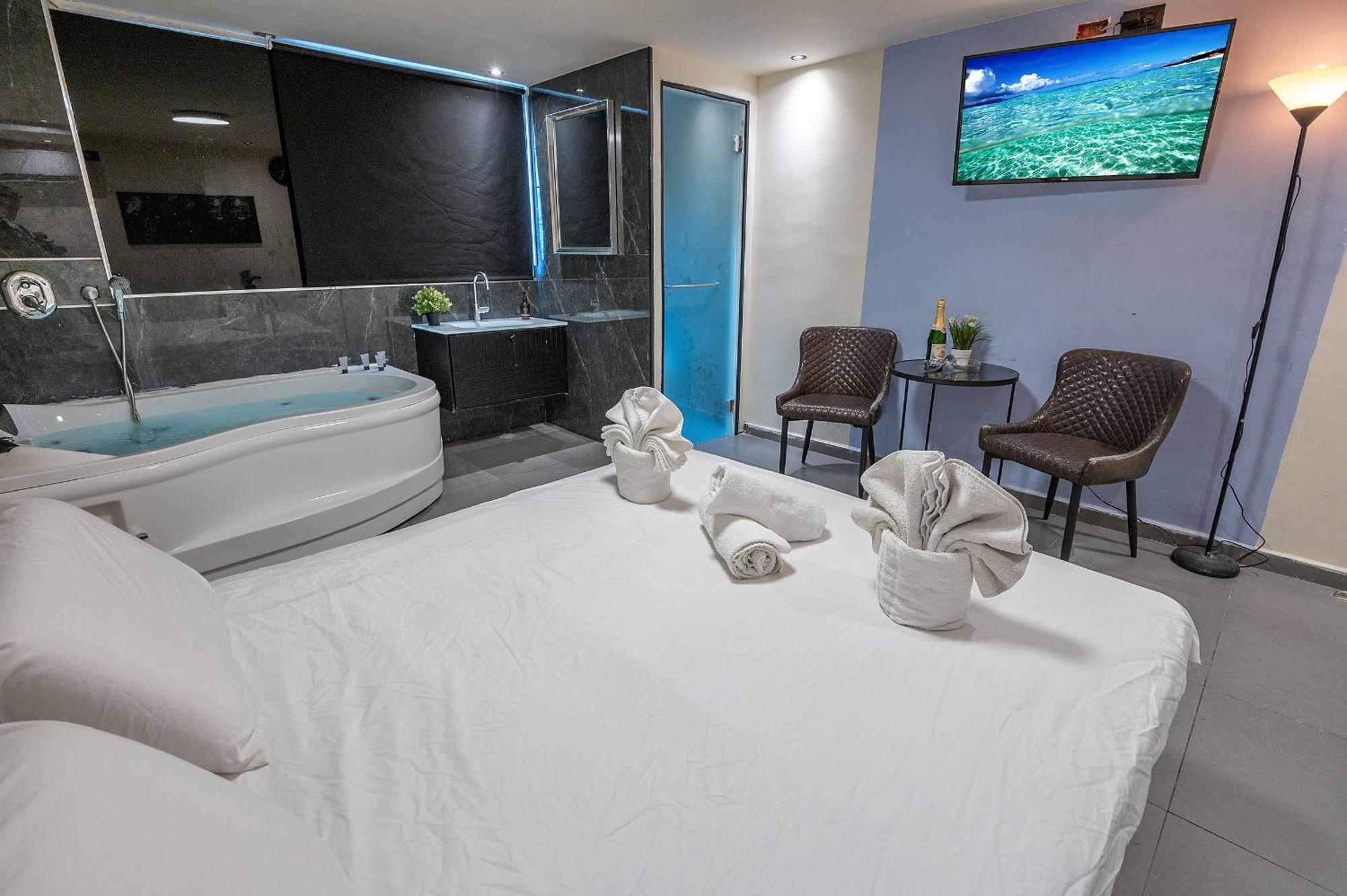 Lago Suites Hotel Йерусалим Екстериор снимка