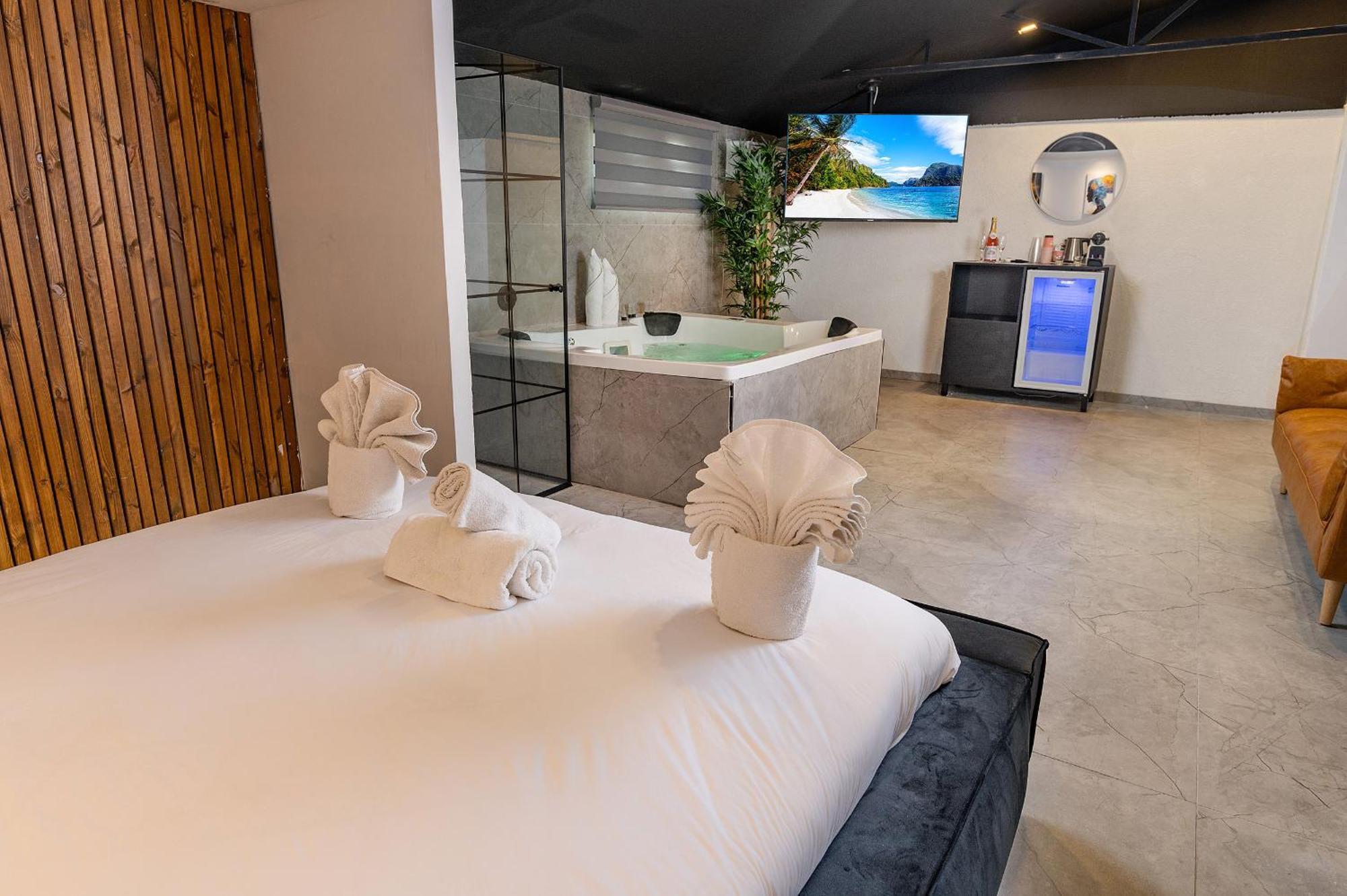 Lago Suites Hotel Йерусалим Екстериор снимка