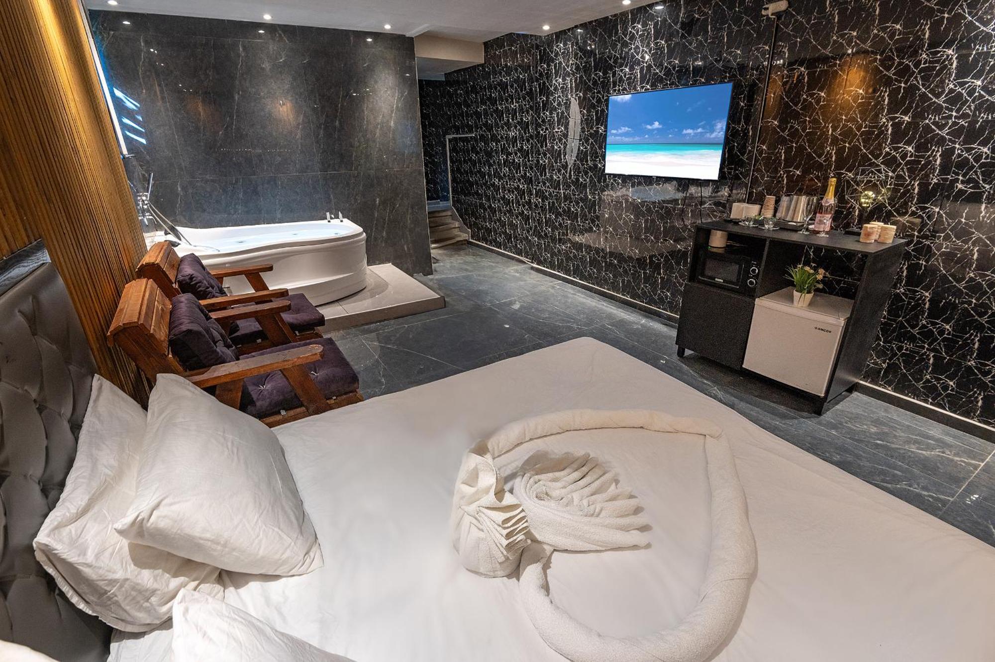 Lago Suites Hotel Йерусалим Екстериор снимка