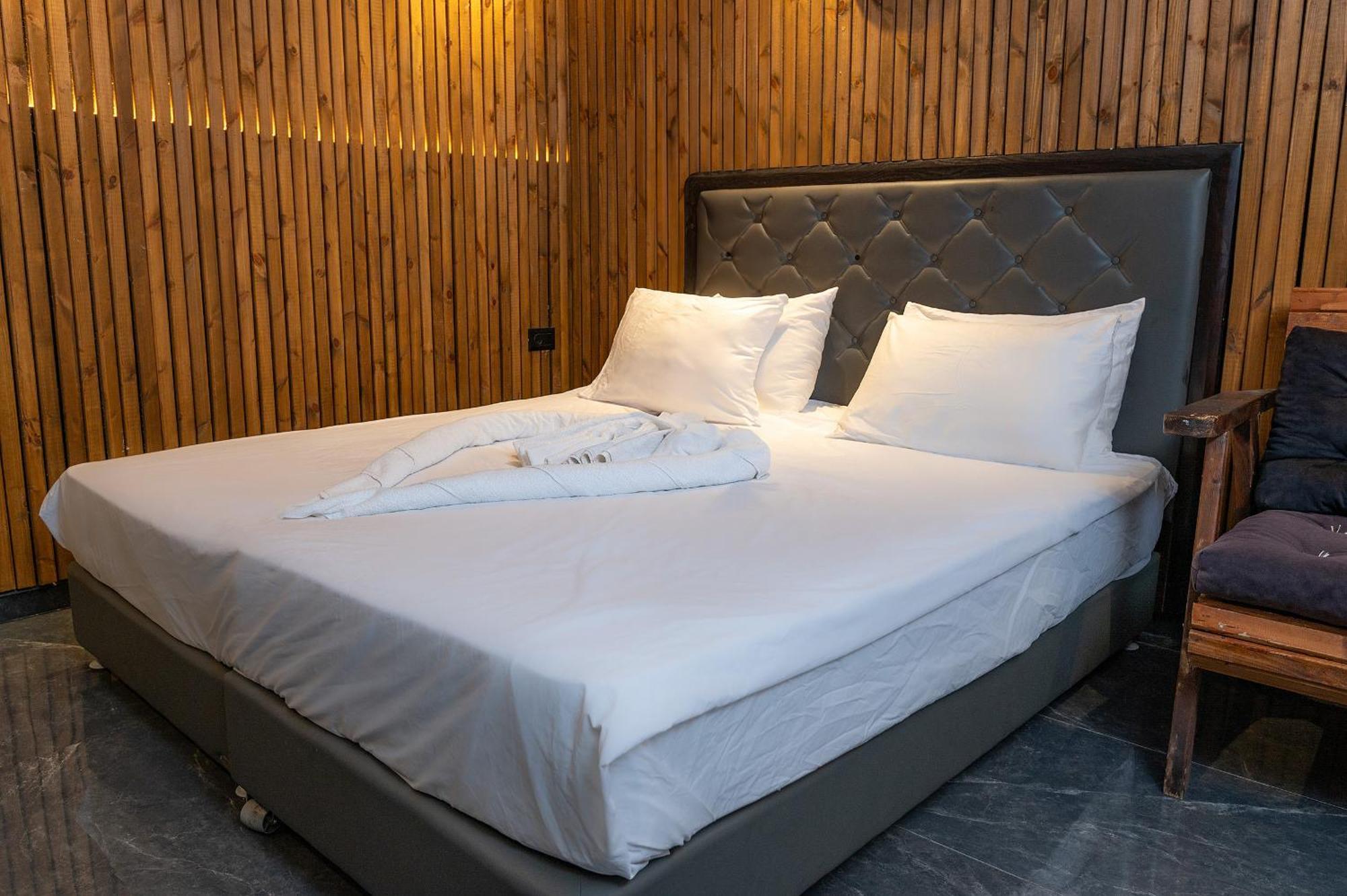 Lago Suites Hotel Йерусалим Екстериор снимка
